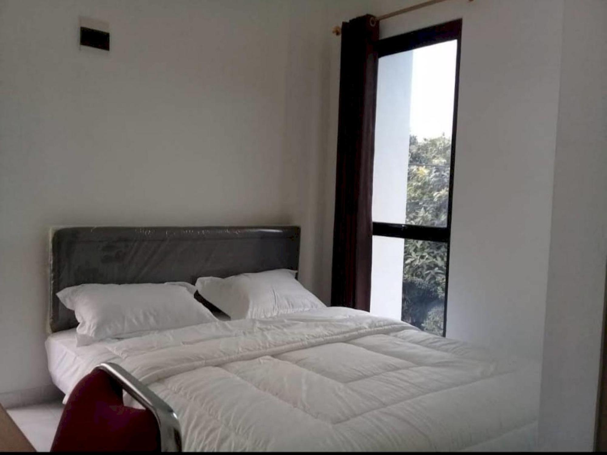 Oyo 94143 Mahagoni House Syariah Hotel Богор Екстериор снимка